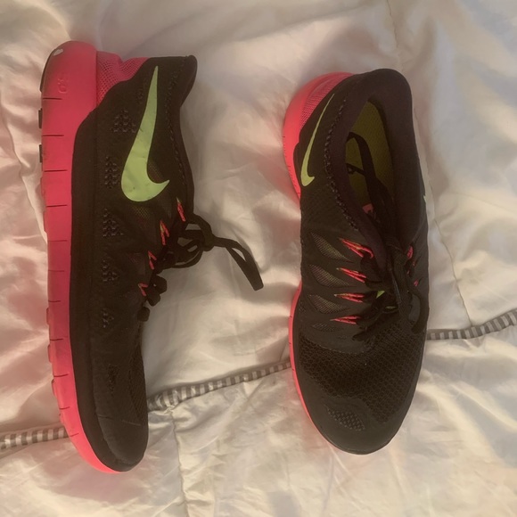 Nike sneakers - Picture 3 of 3